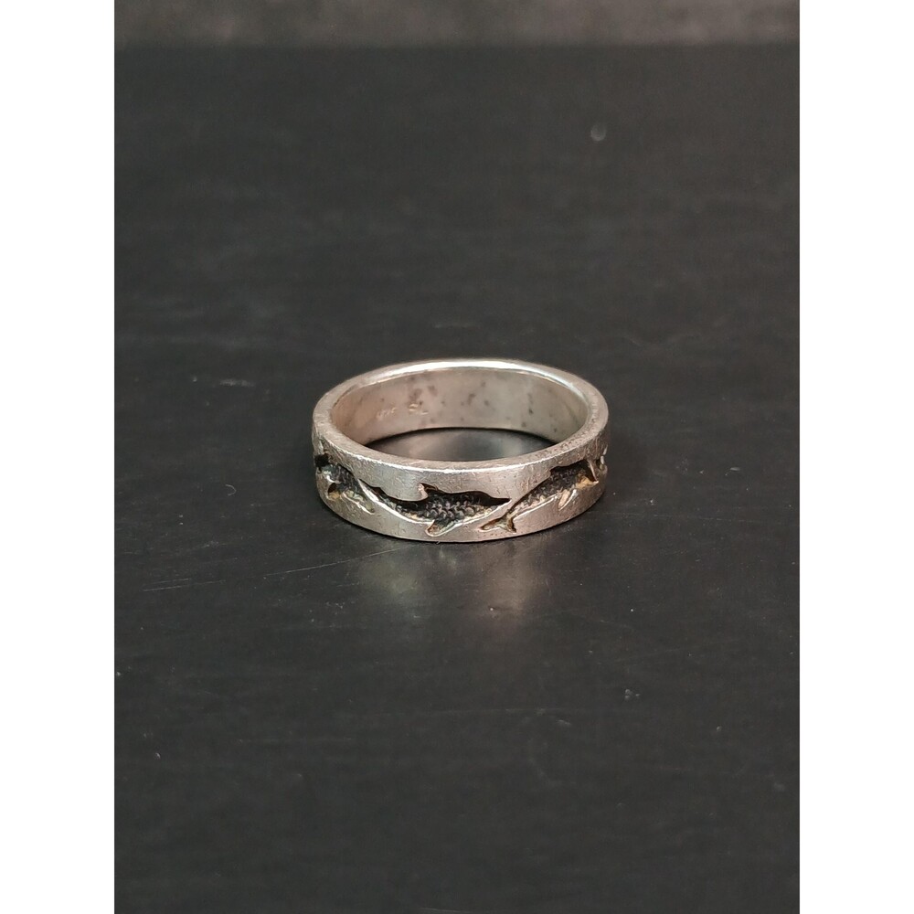 Sterling Silver 925 Engraved Dolphin Ring Size 8.5